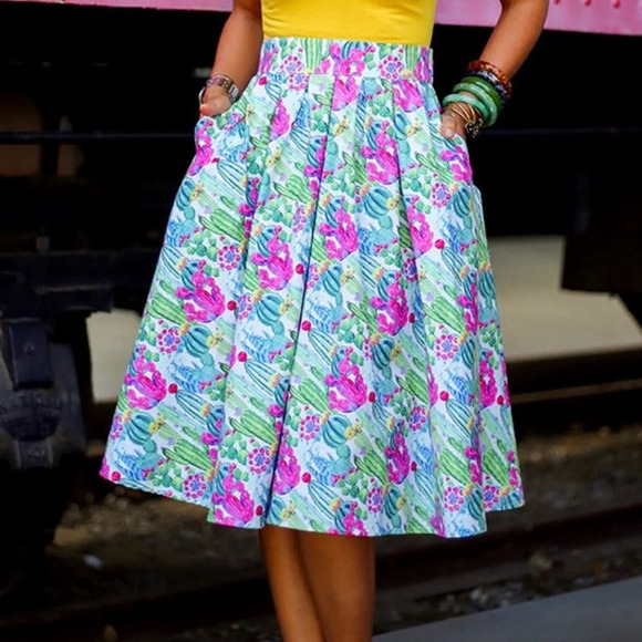 Retrolicious Doris Skirt in Cactus - Picture 1 of 4